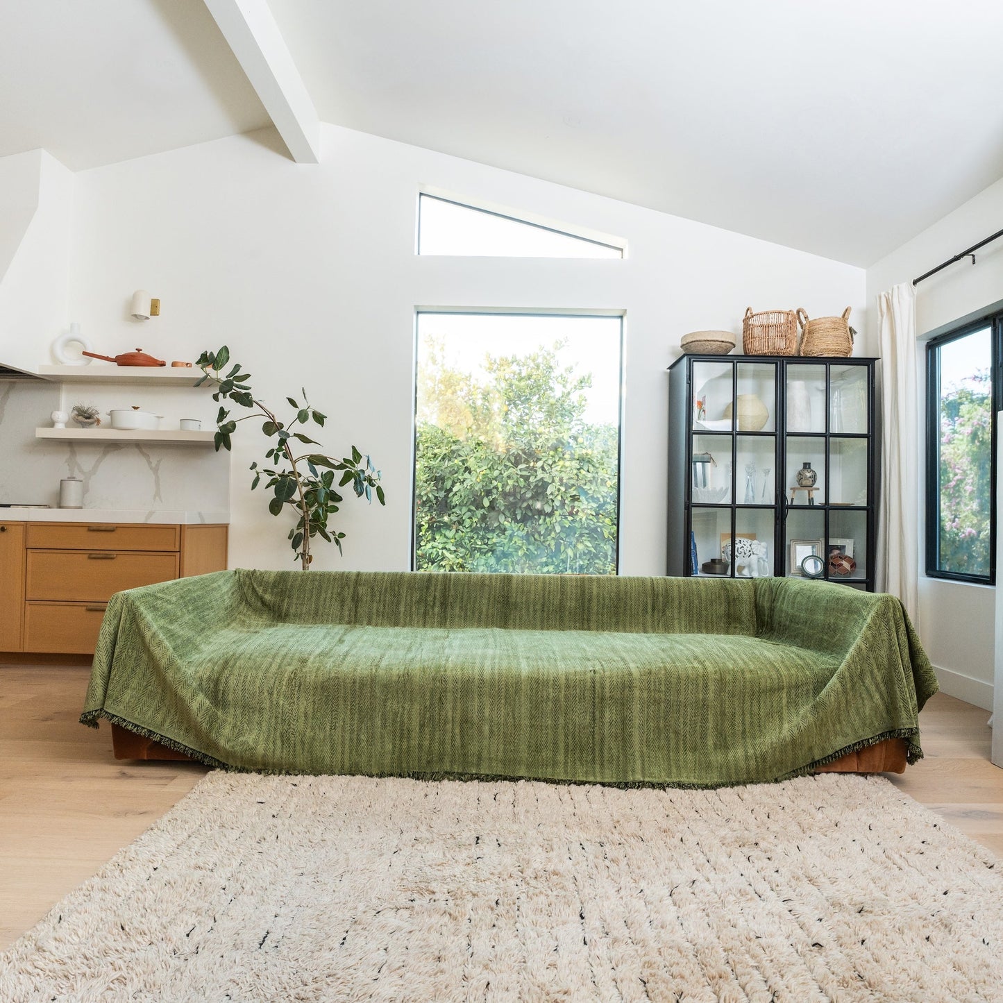 Magic Sofa Blanket - Lena Herring