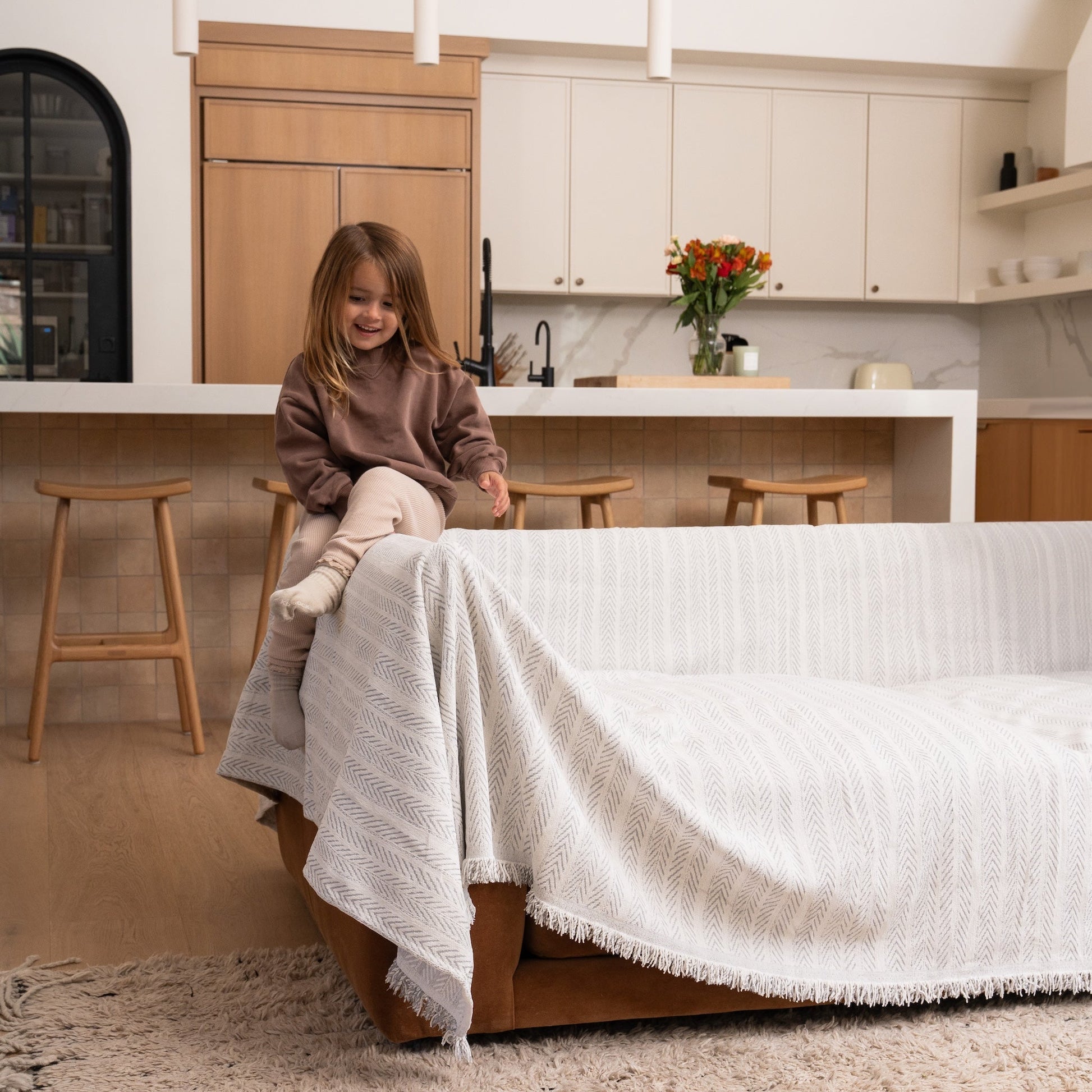 Magic Sofa Blanket - Lena Herring